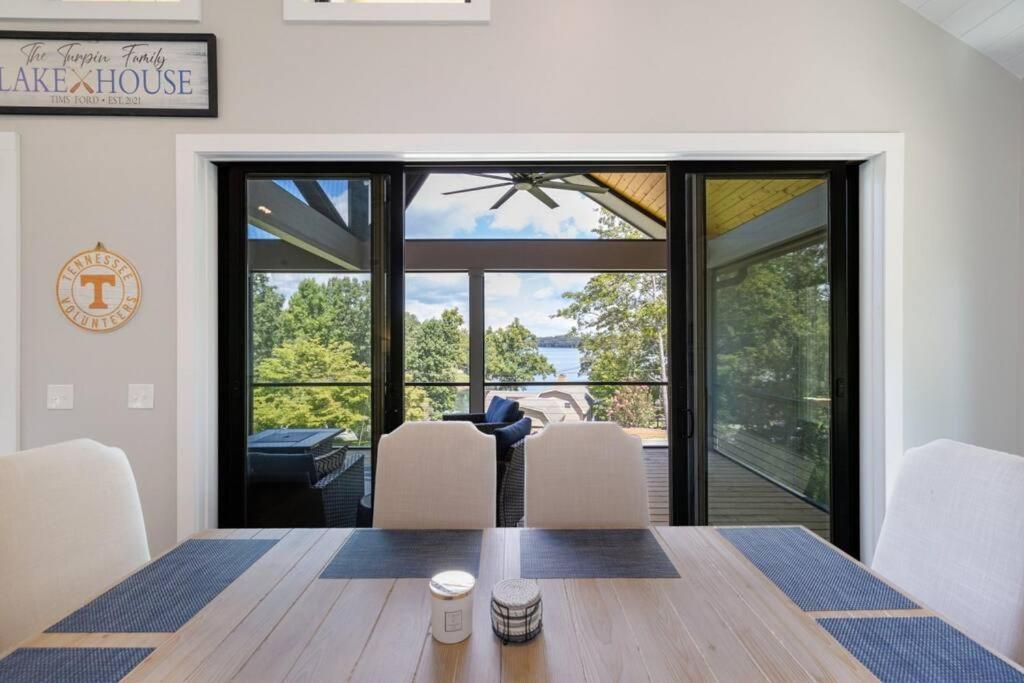 New Home, Dock, Kayaks, Game Room, Water Views Winchester 外观 照片