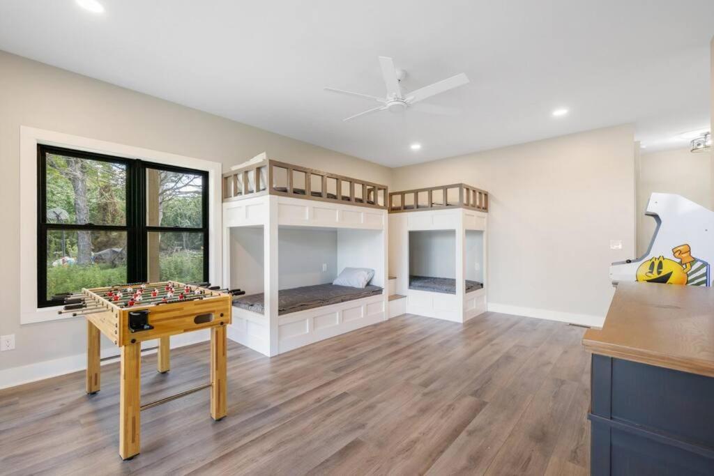 New Home, Dock, Kayaks, Game Room, Water Views Winchester 外观 照片