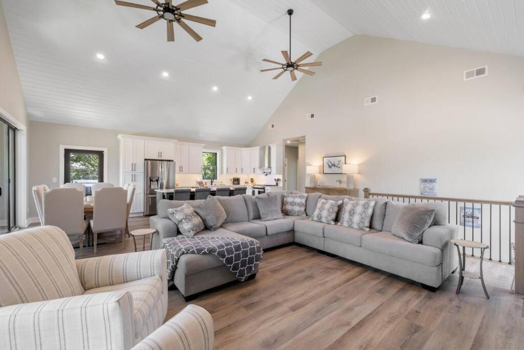 New Home, Dock, Kayaks, Game Room, Water Views Winchester 外观 照片