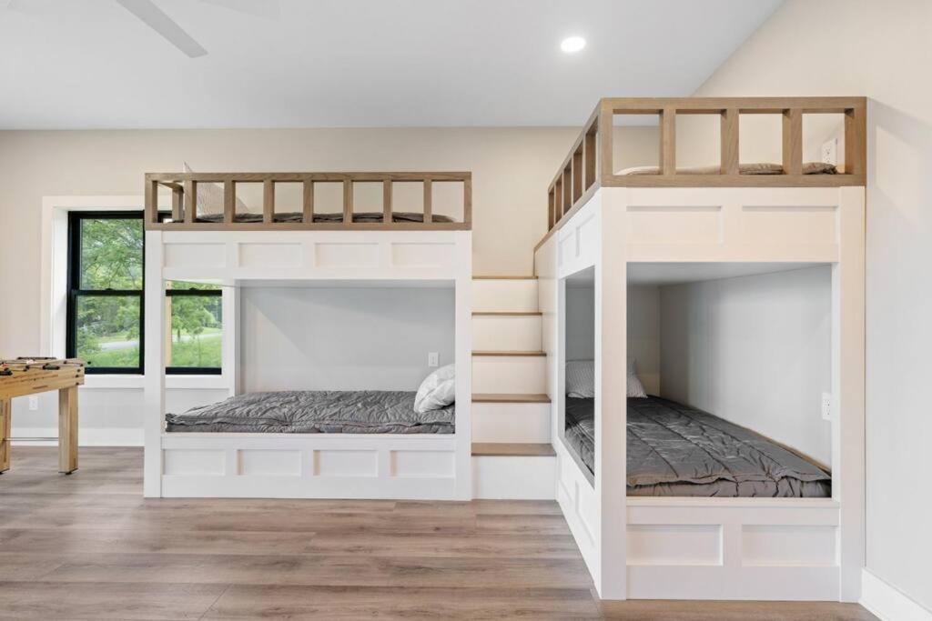New Home, Dock, Kayaks, Game Room, Water Views Winchester 外观 照片