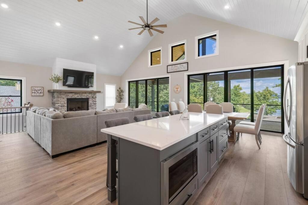 New Home, Dock, Kayaks, Game Room, Water Views Winchester 外观 照片