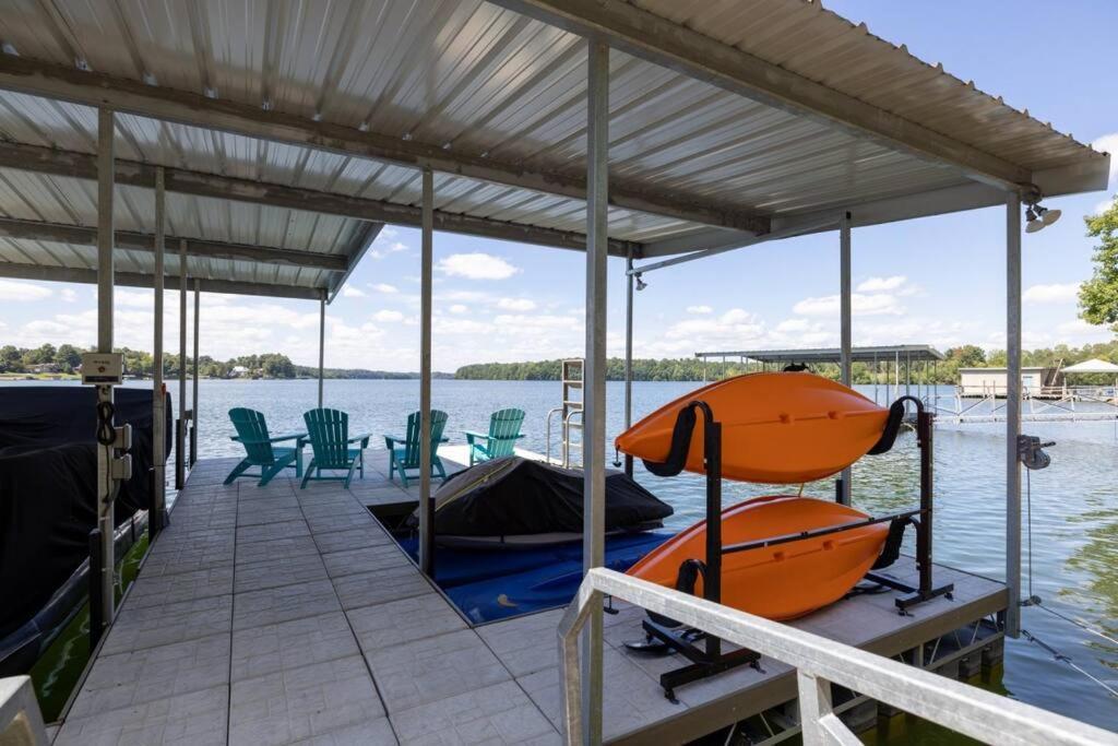 New Home, Dock, Kayaks, Game Room, Water Views Winchester 外观 照片