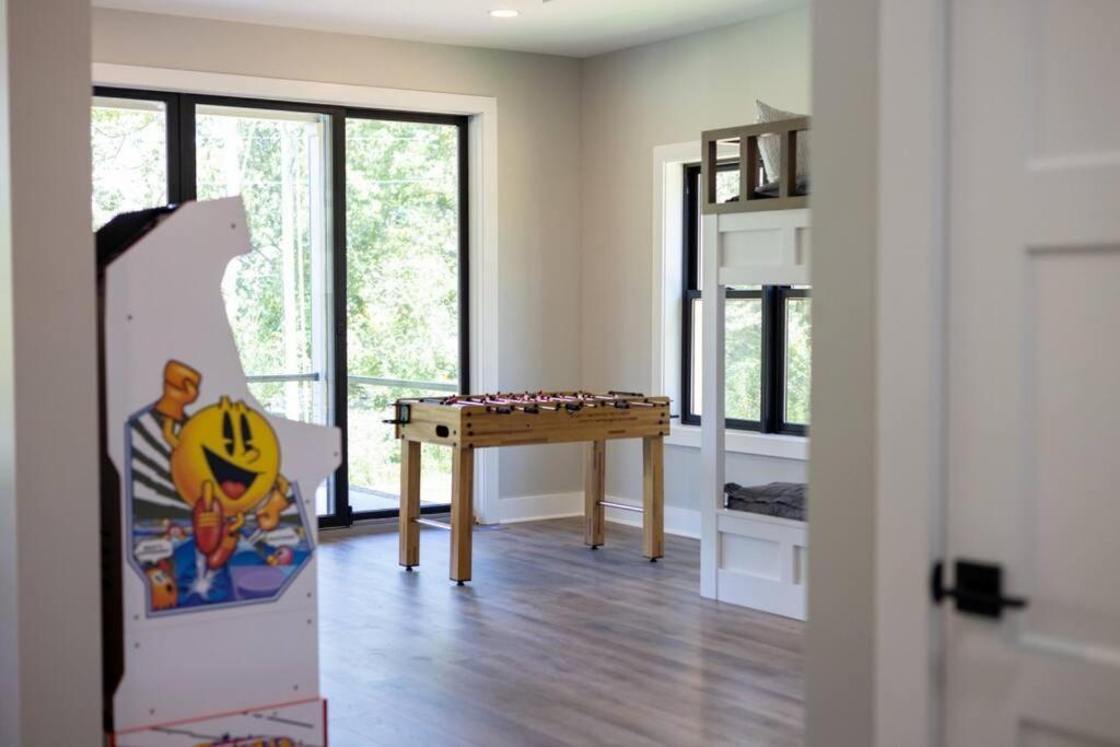 New Home, Dock, Kayaks, Game Room, Water Views Winchester 外观 照片